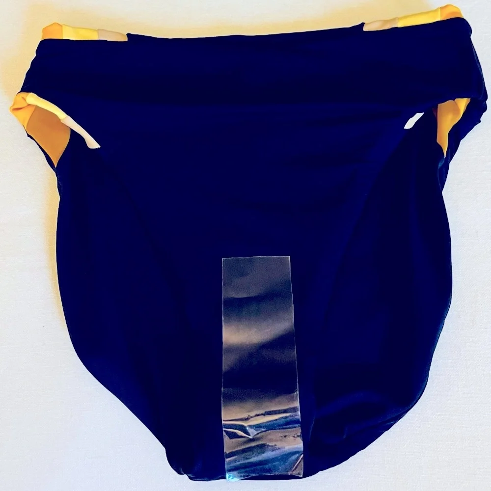 Robin Piccone Bikini Bottom nwot - Picture 5 of 8